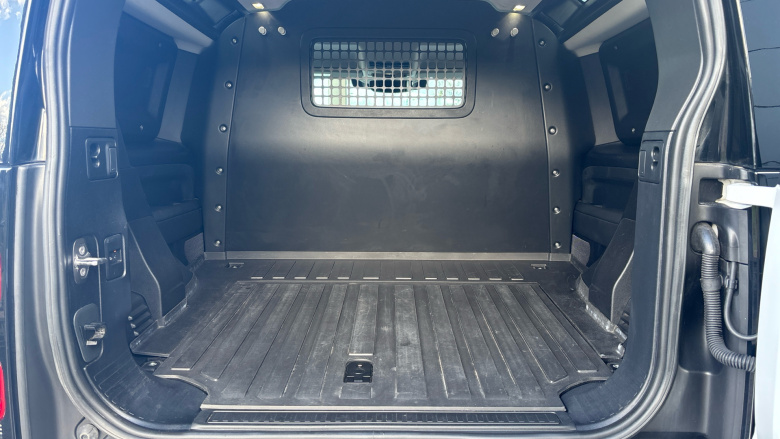 Land Rover Defender 90 Diesel 3.0 D250 Hard Top Auto